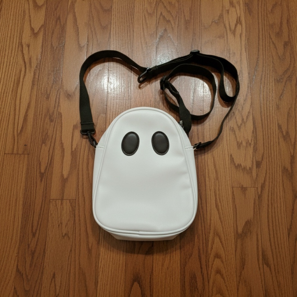 🛍️BUNDLE ONLY ITEM🛍️Ghost Face White Backpack